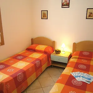 Dina/viel Apartment